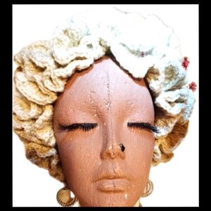 #L❤️VE HANDMADE. Crochet Ruffle HAT